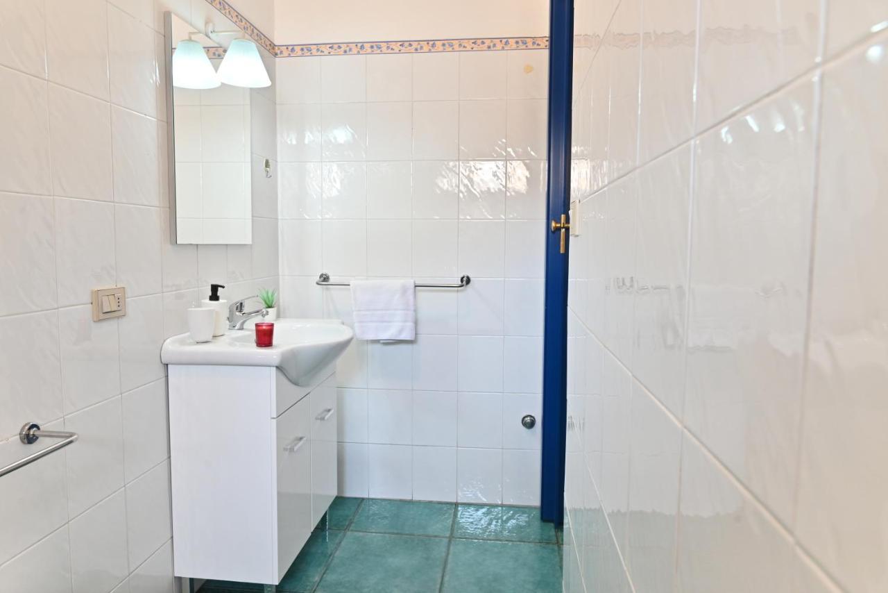 Izzhome Holiday Terrace Κάλιαρι Εξωτερικό φωτογραφία