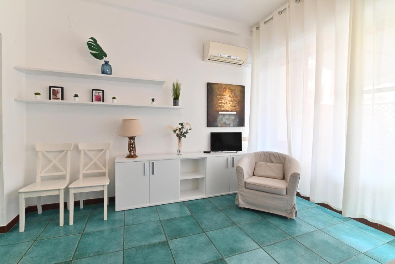 Izzhome Holiday Terrace Κάλιαρι Εξωτερικό φωτογραφία