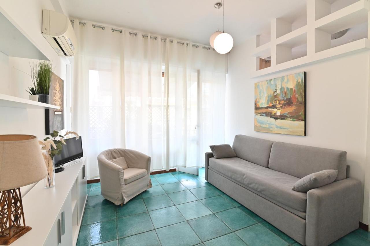 Izzhome Holiday Terrace Κάλιαρι Εξωτερικό φωτογραφία